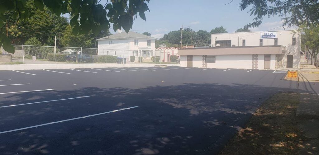 Durable Sealcoating Coating Services for your Parking Lot