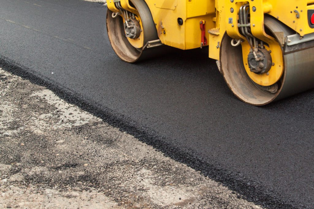 asphalt driveway paving 