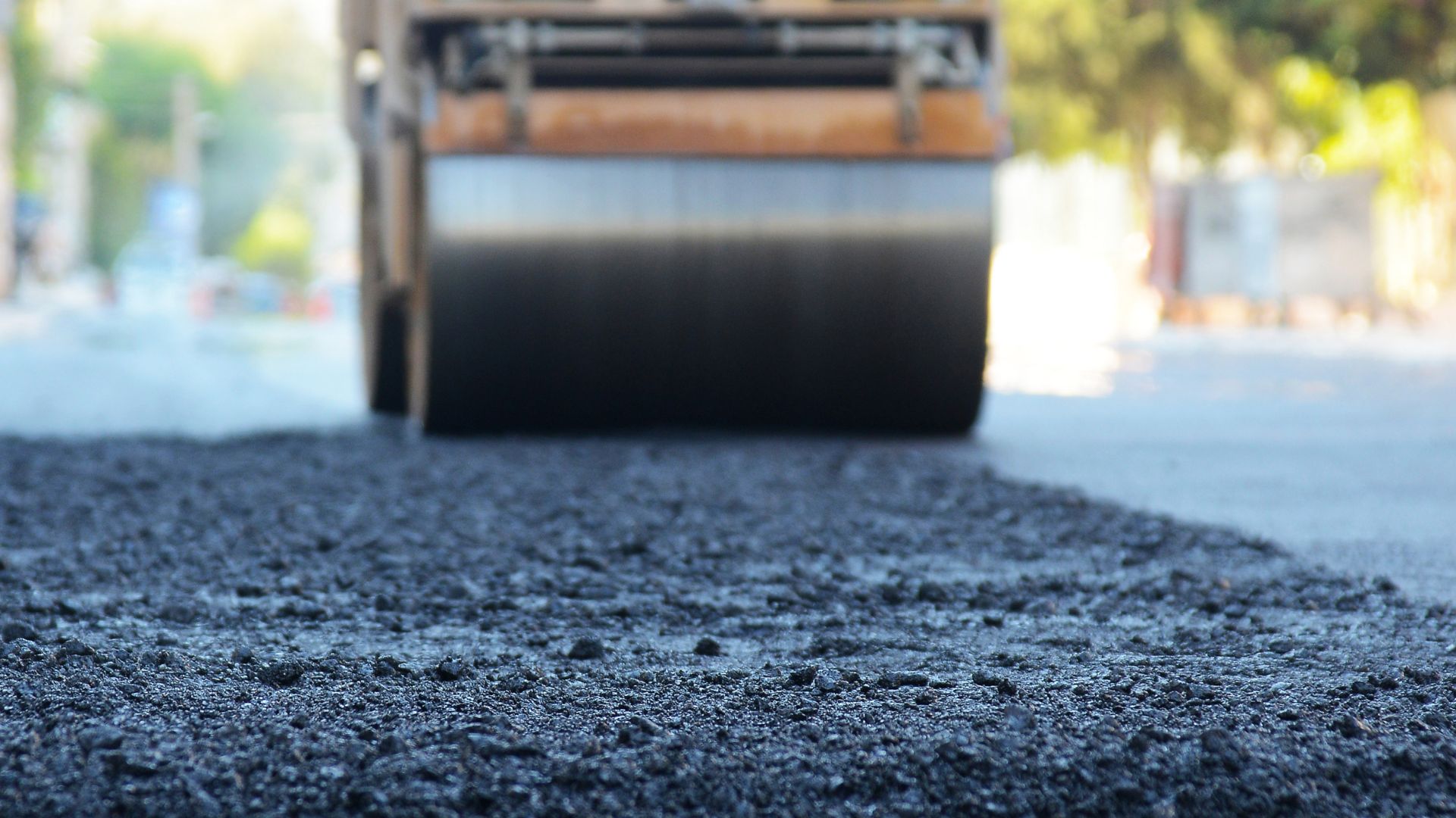 Commercial Asphalt Maintenance Tips for Rhode Island Businesses