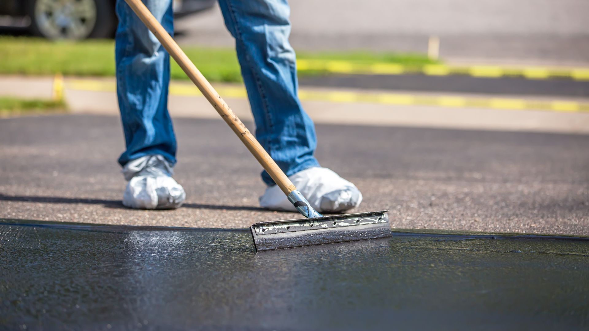 How Often Should You Seal Coat Your Driveway or Lot?