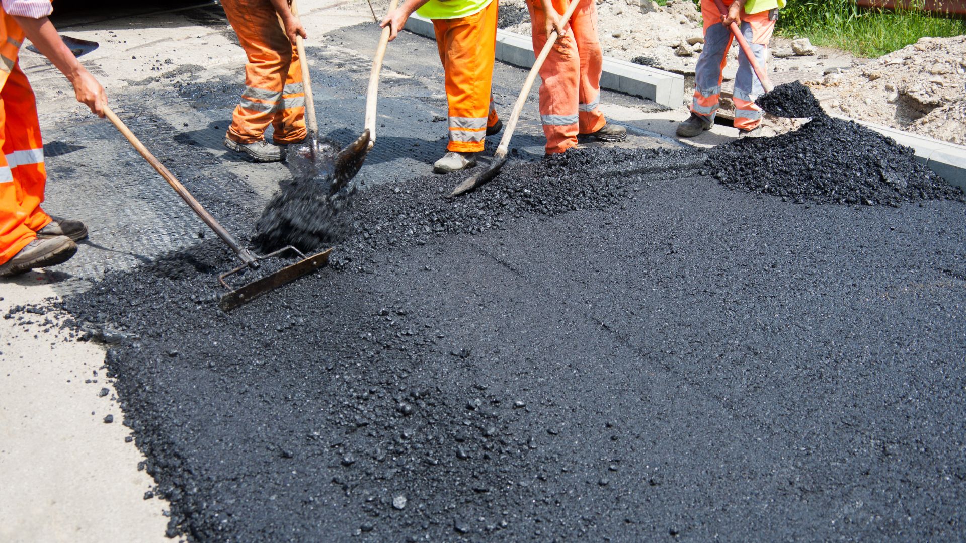 How to Vet a Paving Company: Red Flags to Watch For